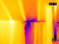 A FLiR thermal image of a garage wall